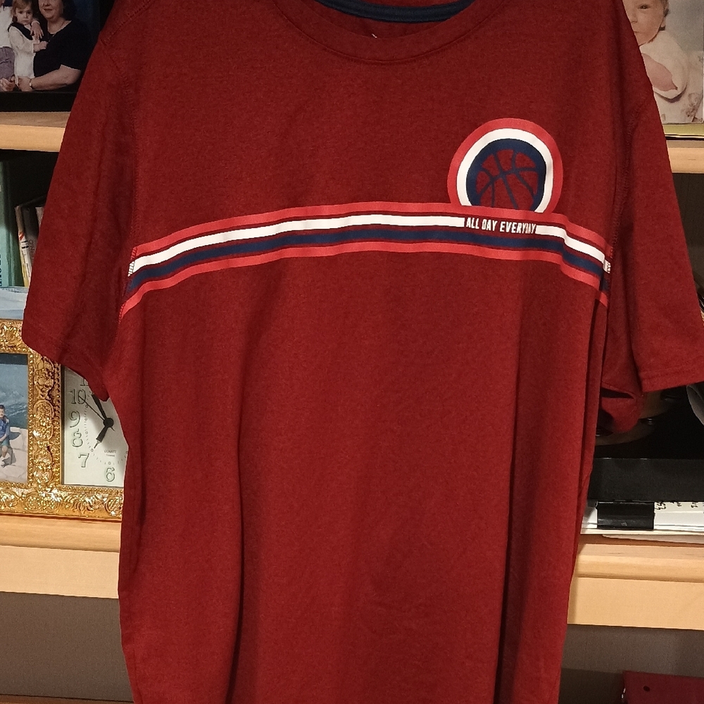 Old Navy Red Short Sleeve Tee with Bold Stripe